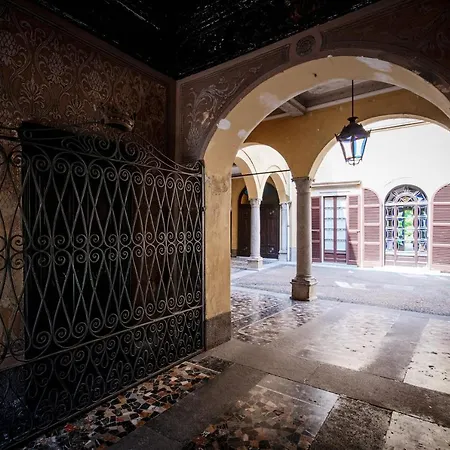 Maisonnette - The House Of Travelers Apartamento